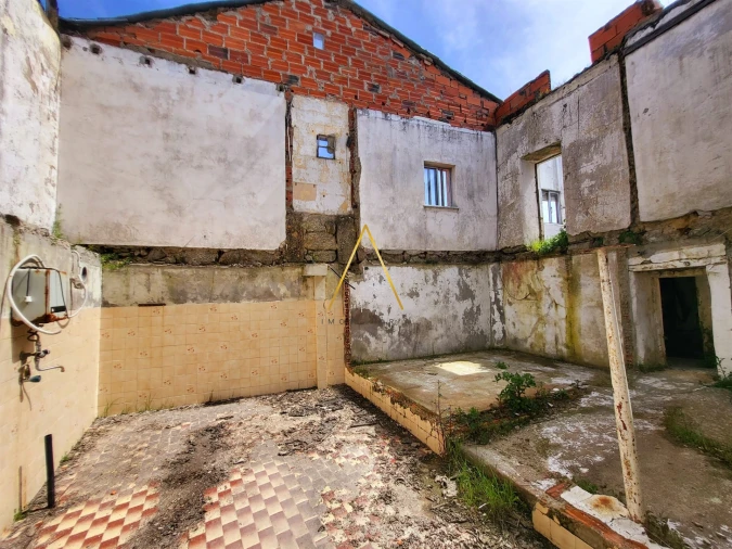 Moradia T3 para Venda em Ranhados Foto 3