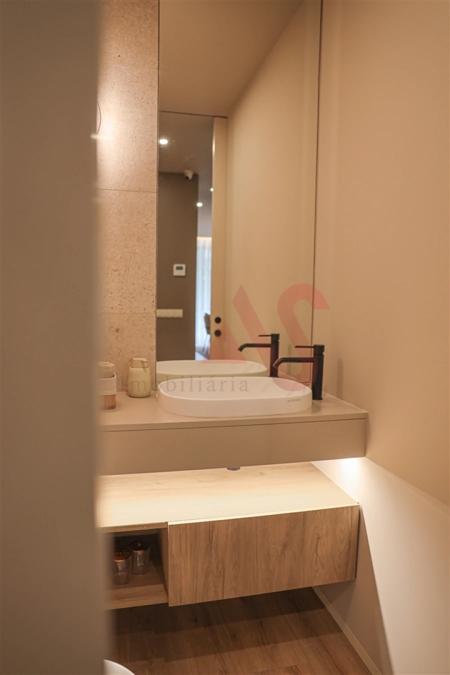 Apartamento T4 para Venda em Costa Foto 16