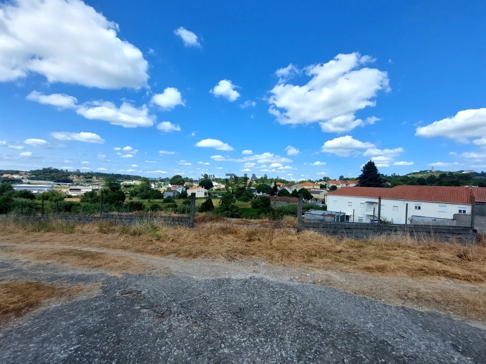 Terreno para Venda em Mangualde, Mesquitela e Cunha Alta Foto 2