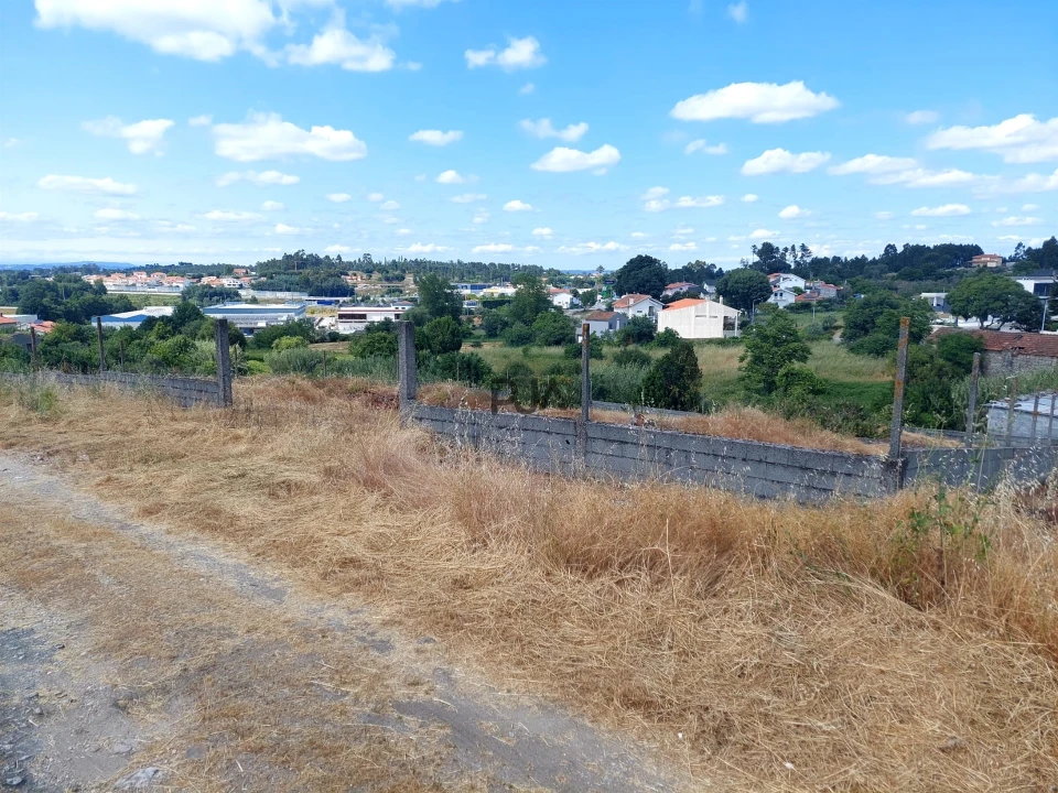 Terreno para Venda em Mangualde, Mesquitela e Cunha Alta Foto 1