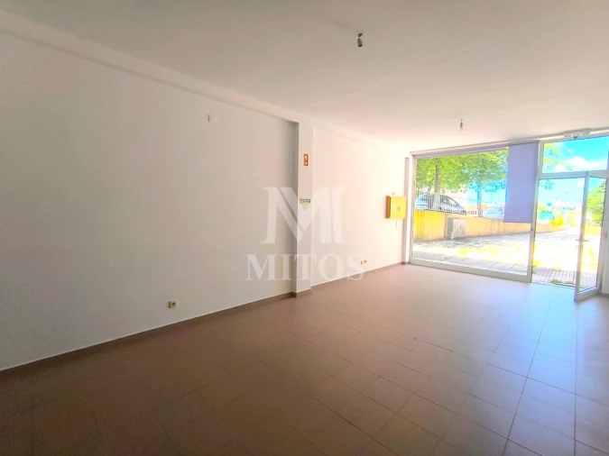 Loja para Venda em Barroselas e Carvoeiro Foto 11