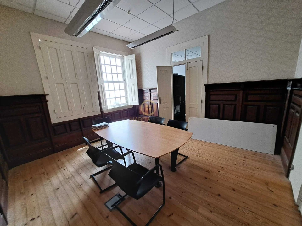 Escritório para Venda em Viseu Foto 1