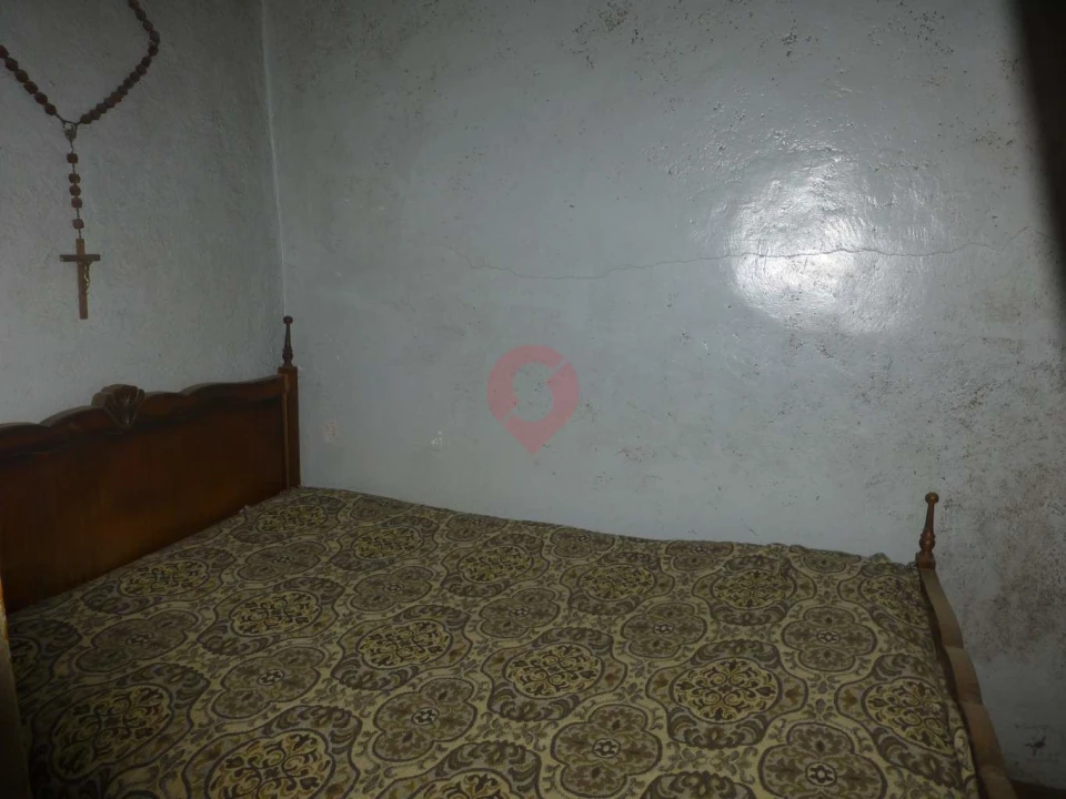 Moradia T1 para Venda em Vila e Roussas Foto 7