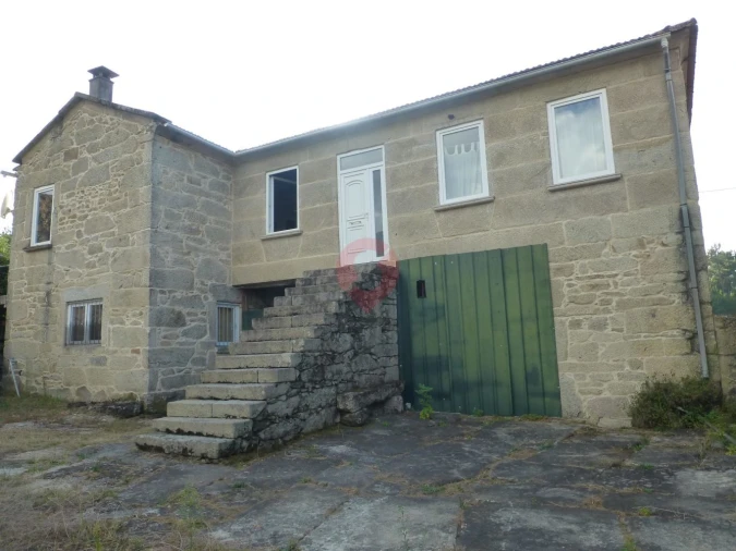 Moradia T4 para Venda em Tangil Foto 1