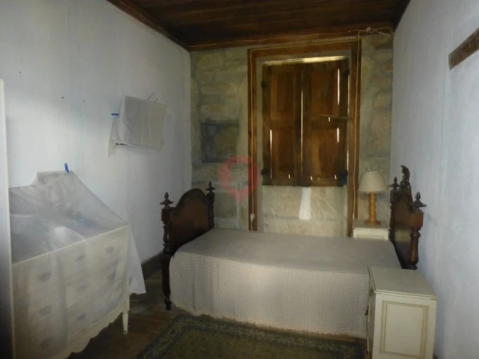 Moradia T4 para Venda em Tangil Foto 5