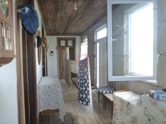 Moradia T4 para Venda em Tangil Foto 4