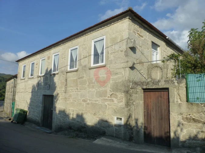 Moradia T4 para Venda em Tangil Foto 7