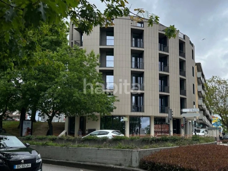 Loja para Arrendamento em Lordelo do Ouro e Massarelos Foto 3