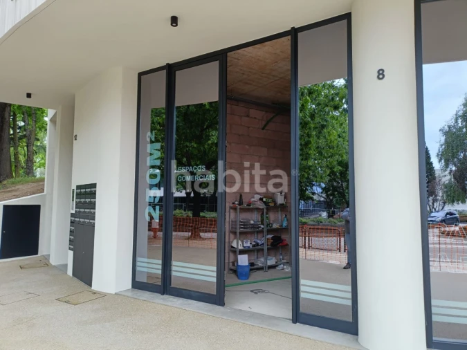 Loja para Arrendamento em Lordelo do Ouro e Massarelos Foto 8