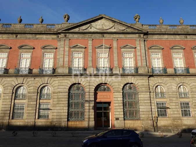 Loja para Arrendamento em Lordelo do Ouro e Massarelos Foto 11