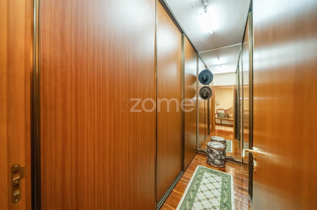 Apartamento T5 para Venda em São Vitor (Braga) Foto 12