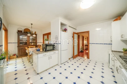 Apartamento T5 para Venda em São Vitor (Braga)
