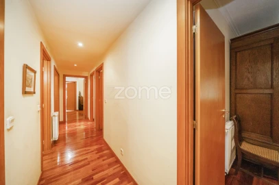 Apartamento T5 para Venda em São Vitor (Braga)