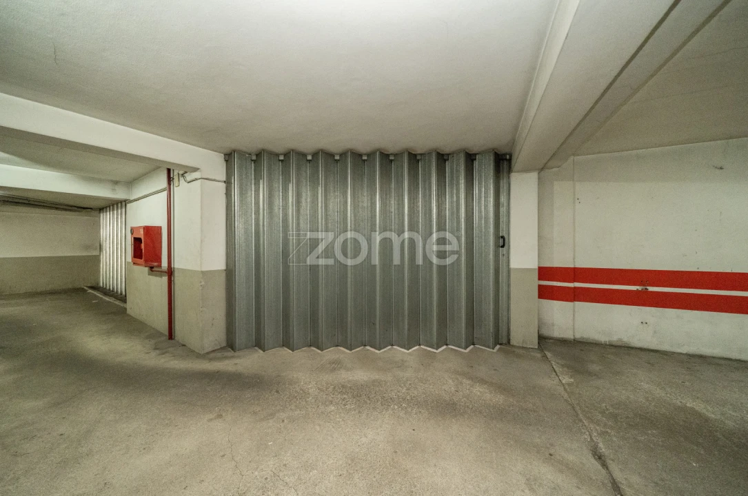 Apartamento T5 para Venda em São Vitor (Braga) Foto 35
