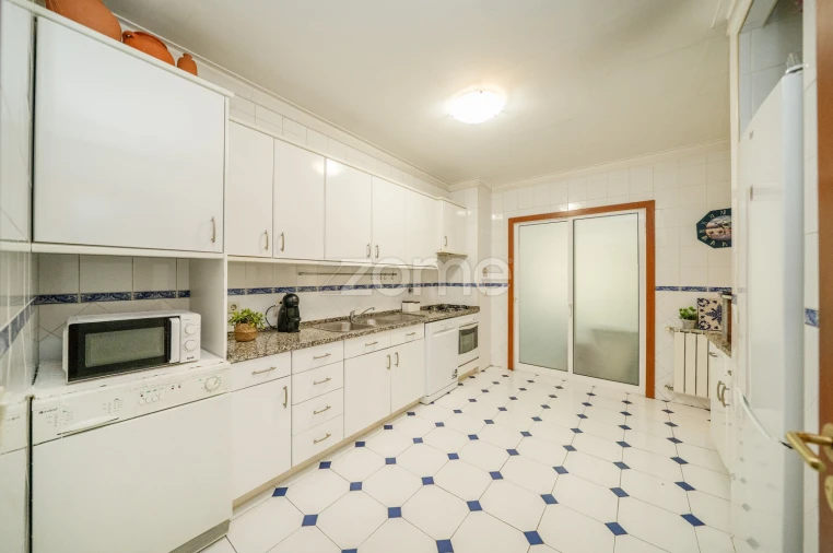 Apartamento T5 para Venda em São Vitor (Braga) Foto 6