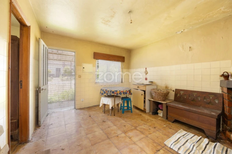 Moradia T1 para Venda em Santiago e São Simão de Litém e Albergaria dos Doze Foto 9