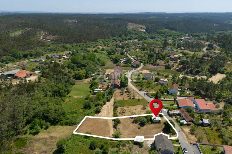 Moradia T1 para Venda em Santiago e São Simão de Litém e Albergaria dos Doze Foto 19