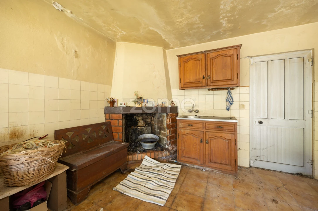 Moradia T1 para Venda em Santiago e São Simão de Litém e Albergaria dos Doze Foto 6