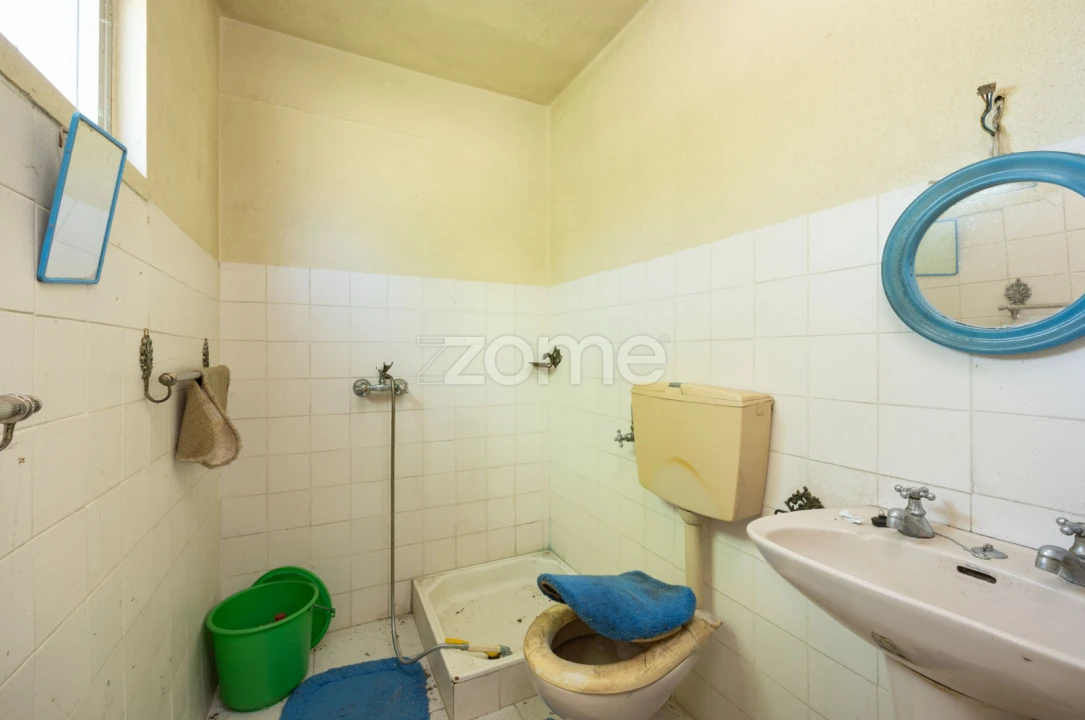 Moradia T1 para Venda em Santiago e São Simão de Litém e Albergaria dos Doze Foto 11