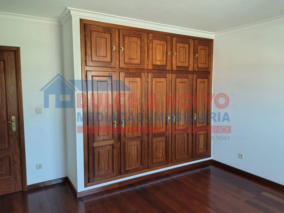 Moradia T4 para Venda em Valpaços e Sanfins Foto 16