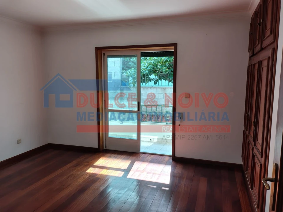 Moradia T4 para Venda em Valpaços e Sanfins Foto 18