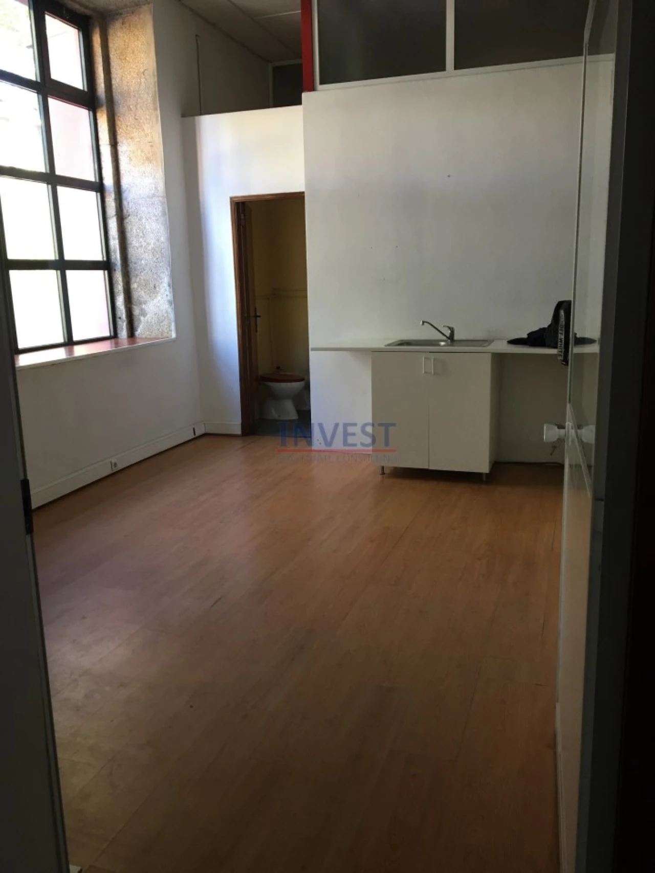 Escritório para Arrendamento em Paranhos Foto 7