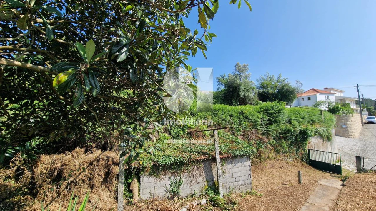 Terreno para Venda em Astromil Foto 16