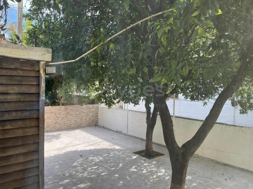 Moradia T4 para Venda em Santo Antonio dos Olivais Foto 43