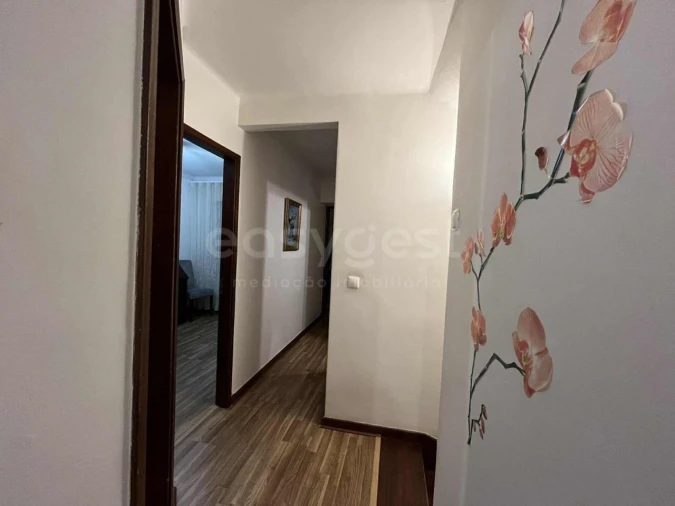 Moradia T4 para Venda em Santo Antonio dos Olivais Foto 21