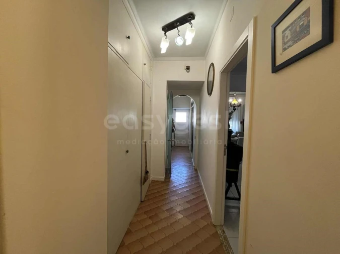 Moradia T4 para Venda em Santo Antonio dos Olivais Foto 24