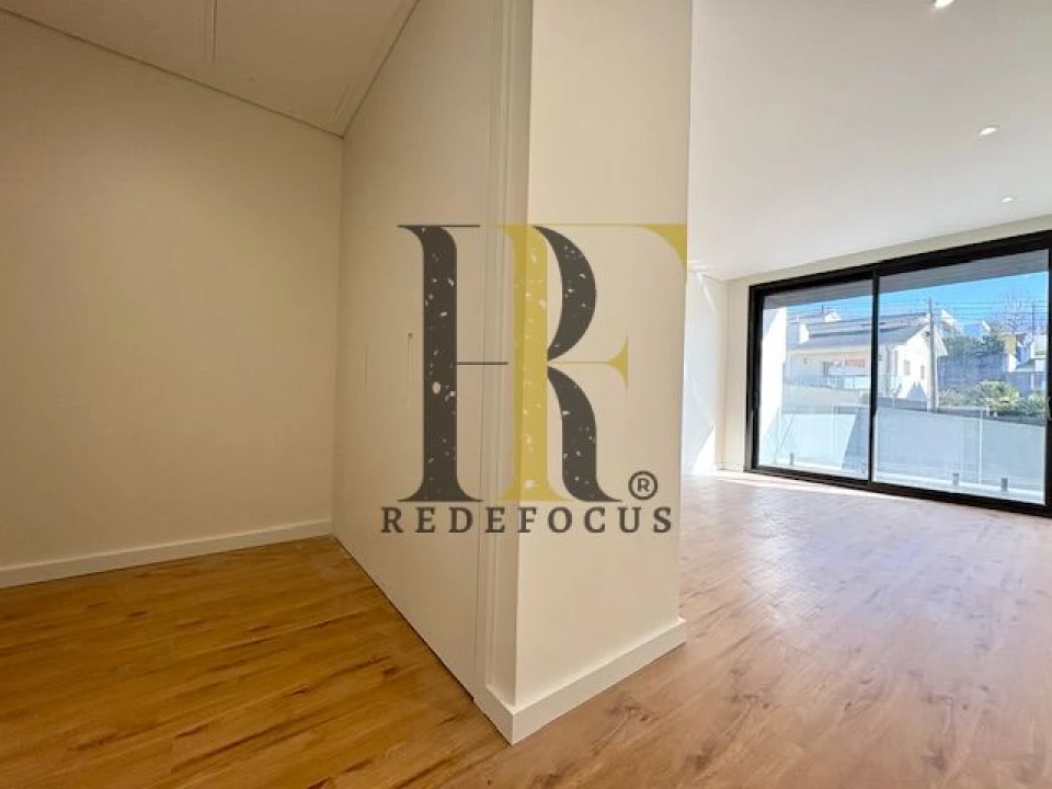 Moradia T4 para Venda em Canedo, Vale e Vila Maior Foto 18