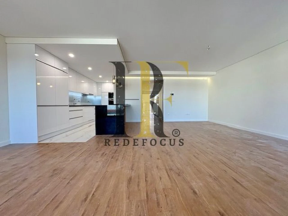 Moradia T4 para Venda em Canedo, Vale e Vila Maior Foto 9