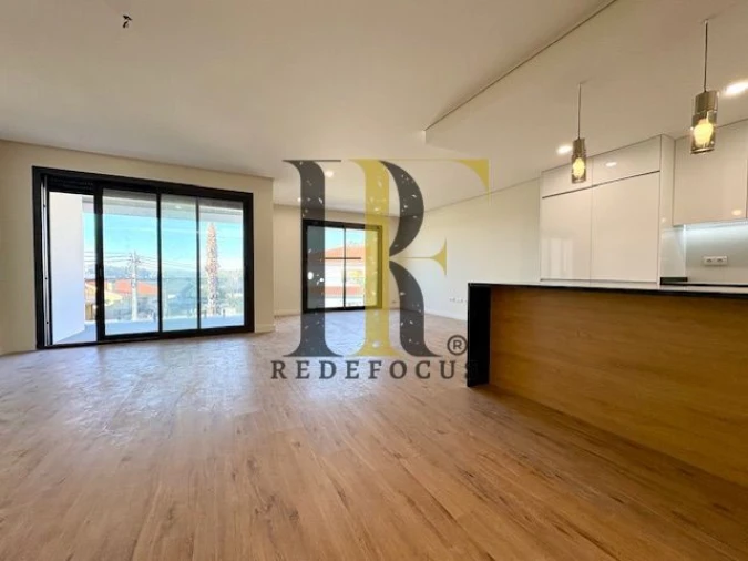 Moradia T4 para Venda em Canedo, Vale e Vila Maior Foto 4