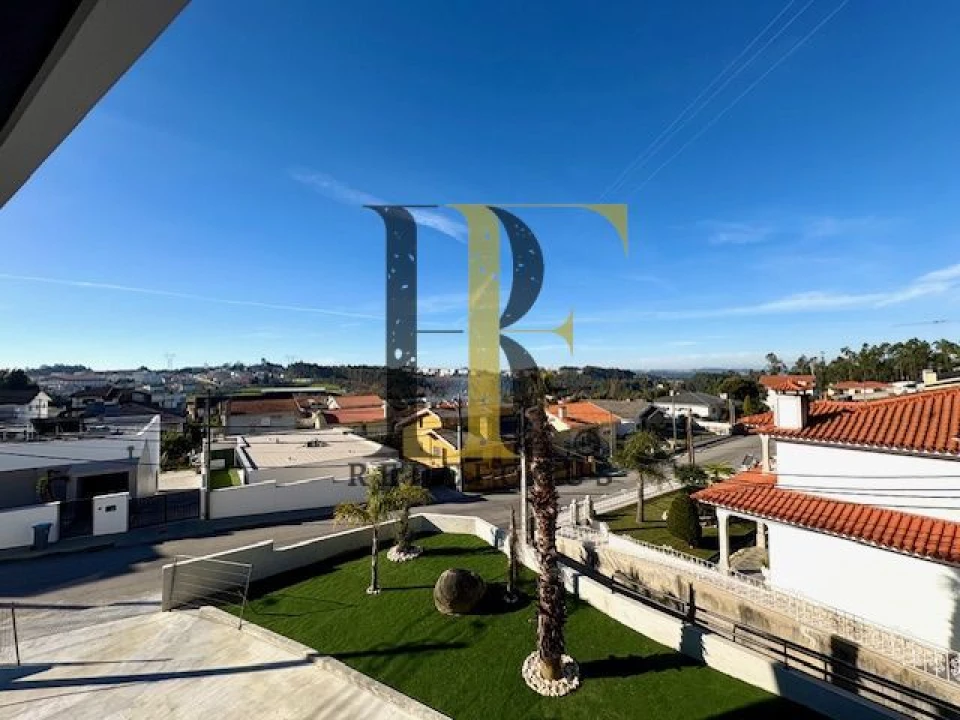 Moradia T4 para Venda em Canedo, Vale e Vila Maior Foto 29