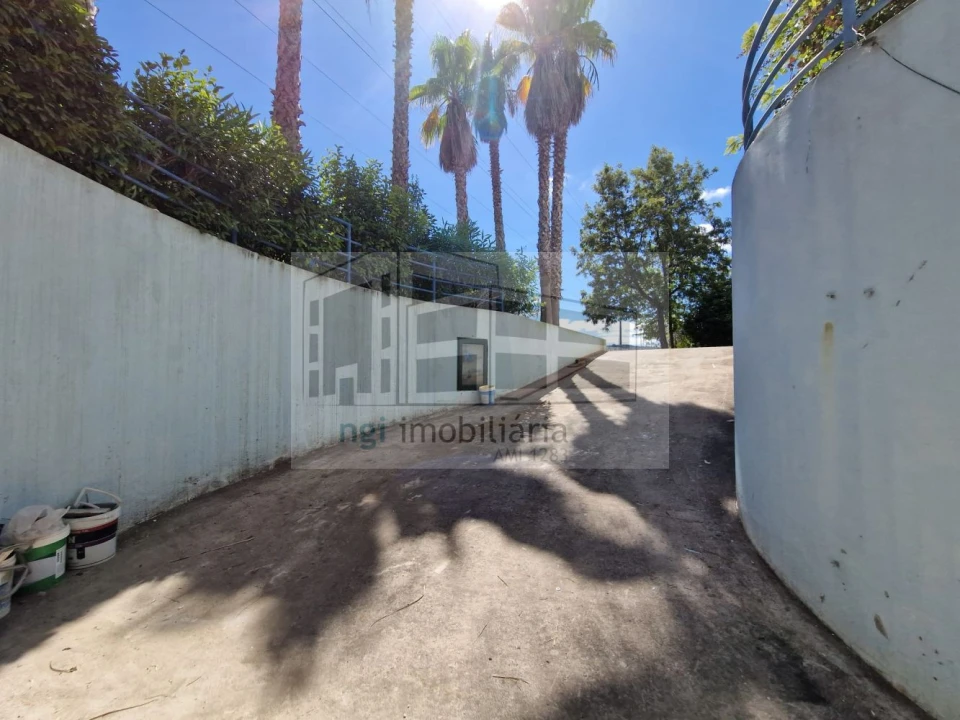 Loja para Venda em Vialonga Foto 28