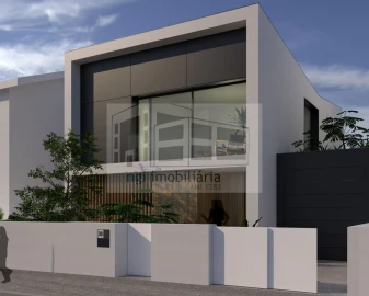 Moradia T9 para Venda em Loures
