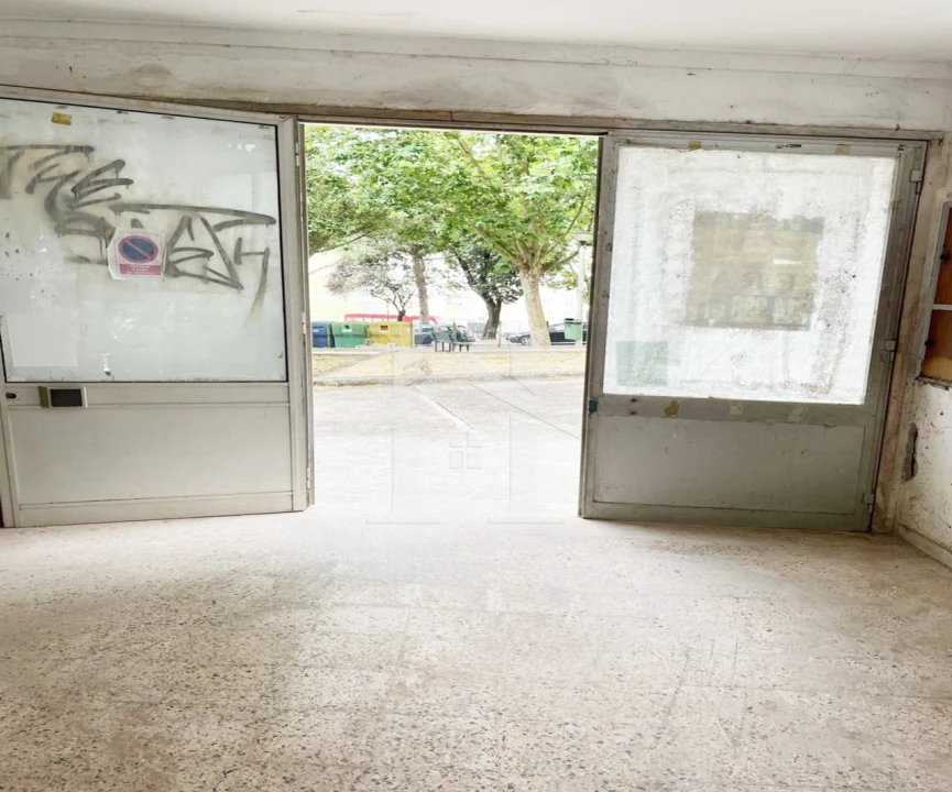 Loja para Venda em Agualva e Mira-Sintra Foto 7