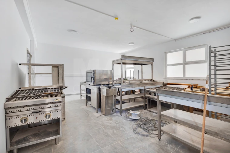 Prédio para Venda em Peniche Foto 12