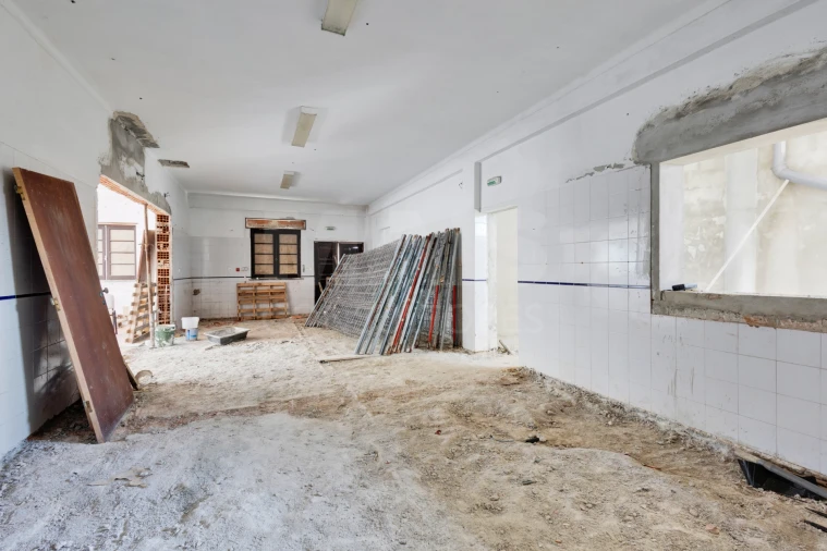 Prédio para Venda em Peniche Foto 4