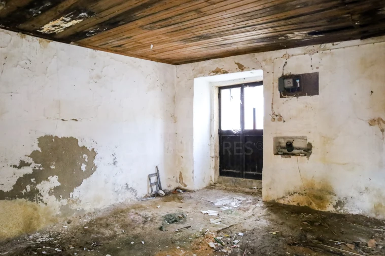 Moradia T1 para Venda em Ribafria e Pereiro de Palhacana Foto 4