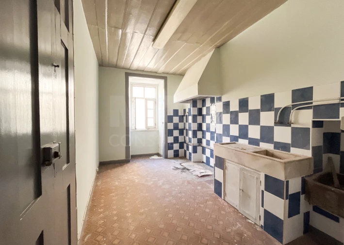 Prédio para Venda em Sé Nova, Santa Cruz, Almedina e São Bartolomeu Foto 12