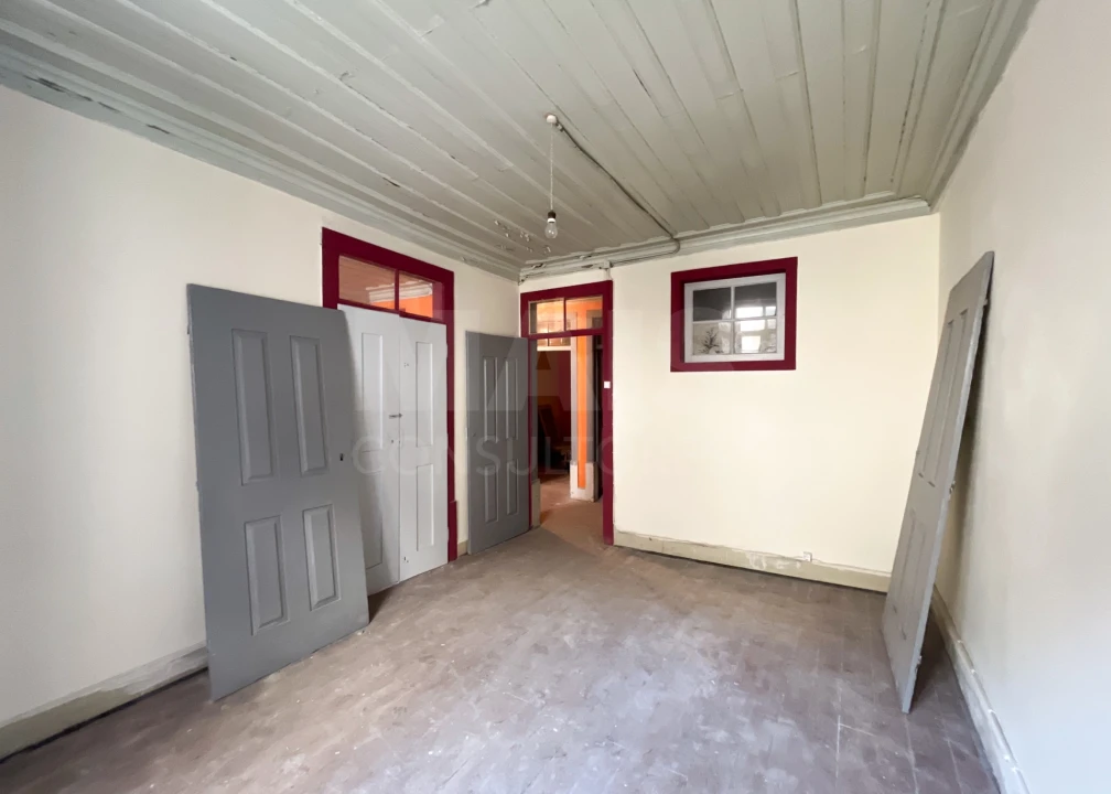 Prédio para Venda em Sé Nova, Santa Cruz, Almedina e São Bartolomeu Foto 10