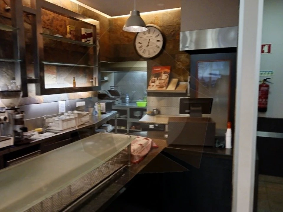 Loja para Venda em Pedrouços Foto 3