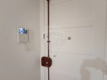 Apartamento T2 para Arrendamento em Campo de Ourique