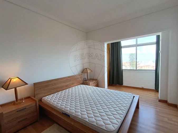 Apartamento T2 para Arrendamento em Campo de Ourique Foto 35