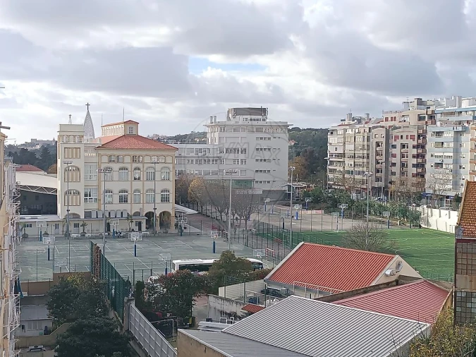 Apartamento T2 para Arrendamento em Campo de Ourique Foto 33