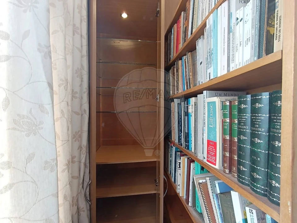 Apartamento T2 para Arrendamento em Campo de Ourique Foto 15