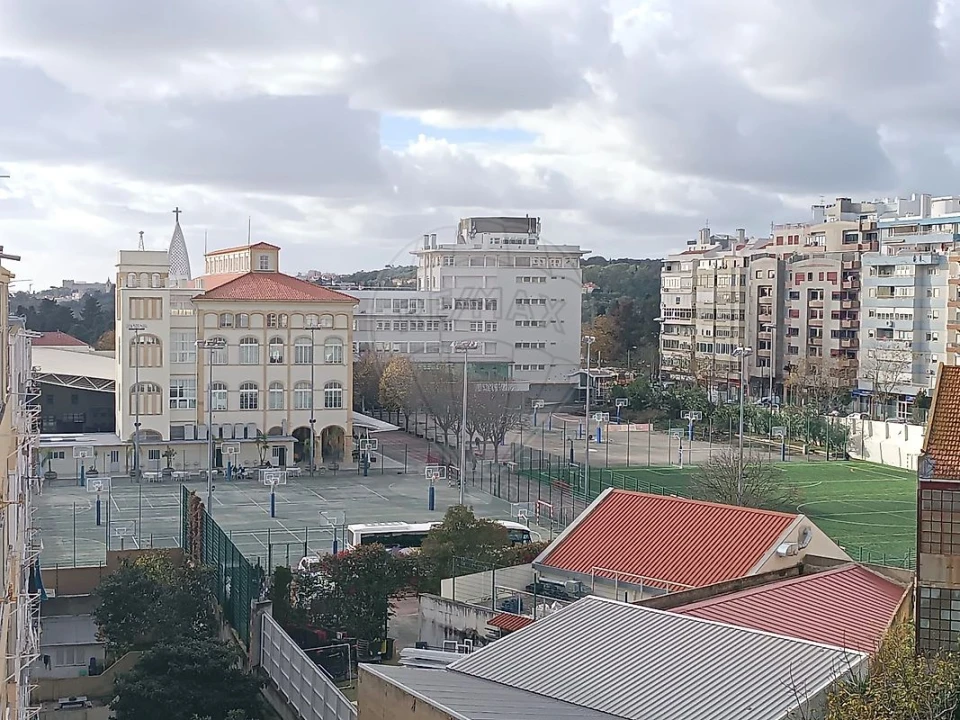 Apartamento T2 para Arrendamento em Campo de Ourique Foto 33