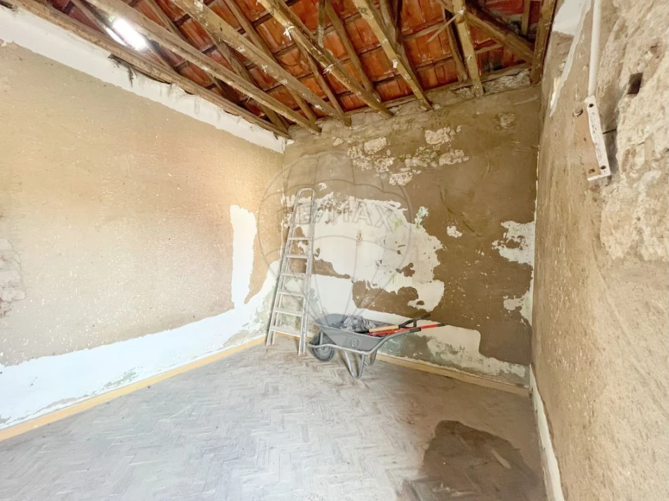 Moradia T2 para Venda em Manique do Intendente, Vila Nova de São Pedro e Maçussa Foto 3