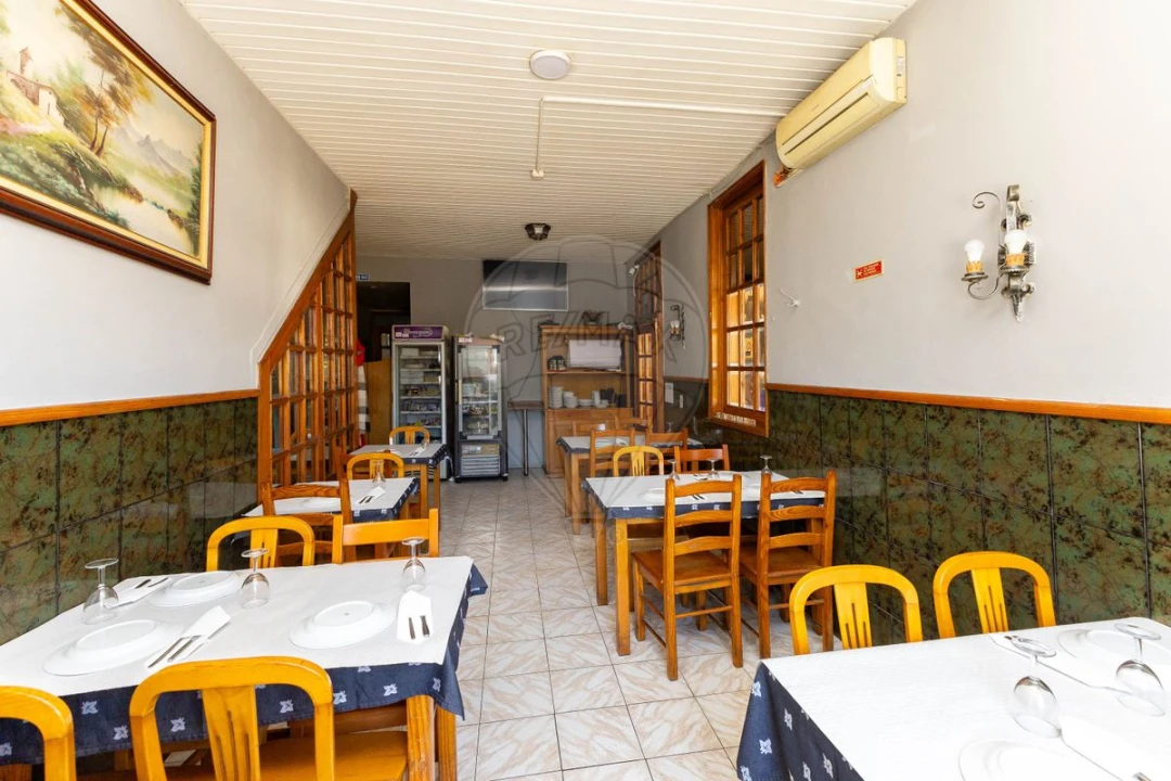 Negócio para Venda em Gondomar (São Cosme), Valbom e Jovim Foto 12